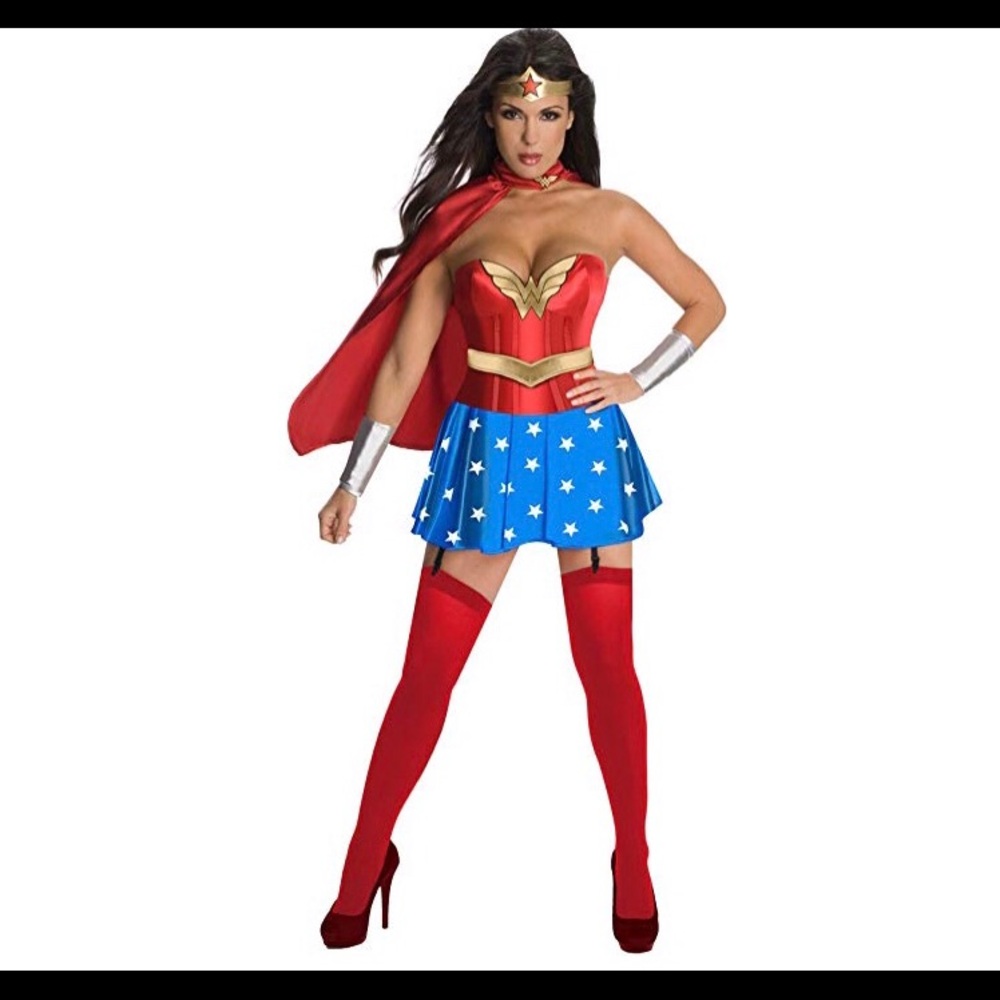 WONDER WOMAN HALLOWEEN COSTUME